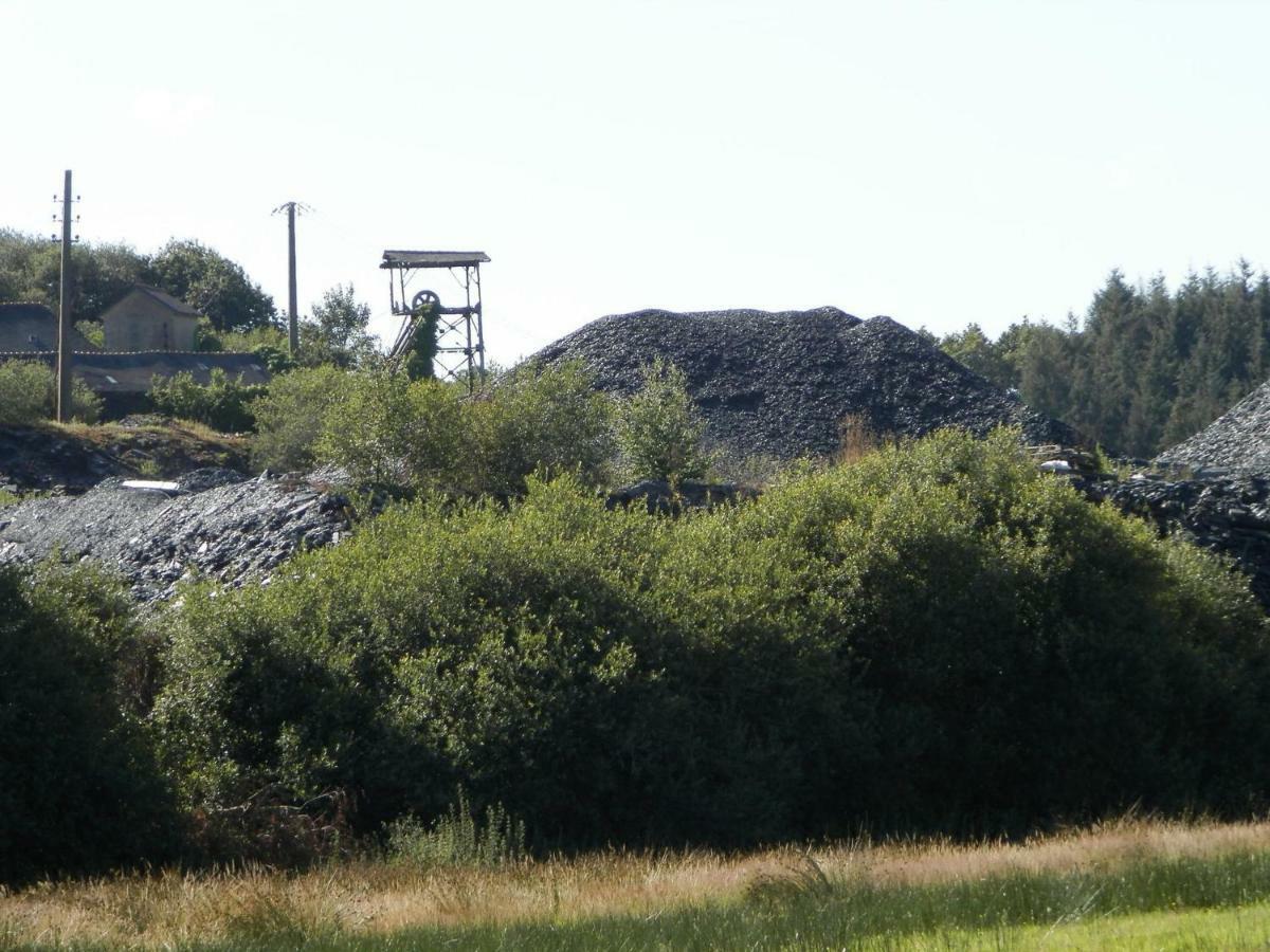 Vallee Des Ardoisieres Mael-Carhaix Екстериор снимка